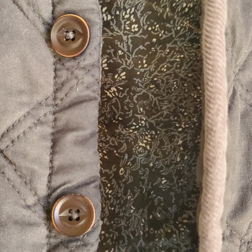 100% Cotton 3T Quilted Gray Button-down Vest by Oshkosh B' gosh - Picture 6 of 7